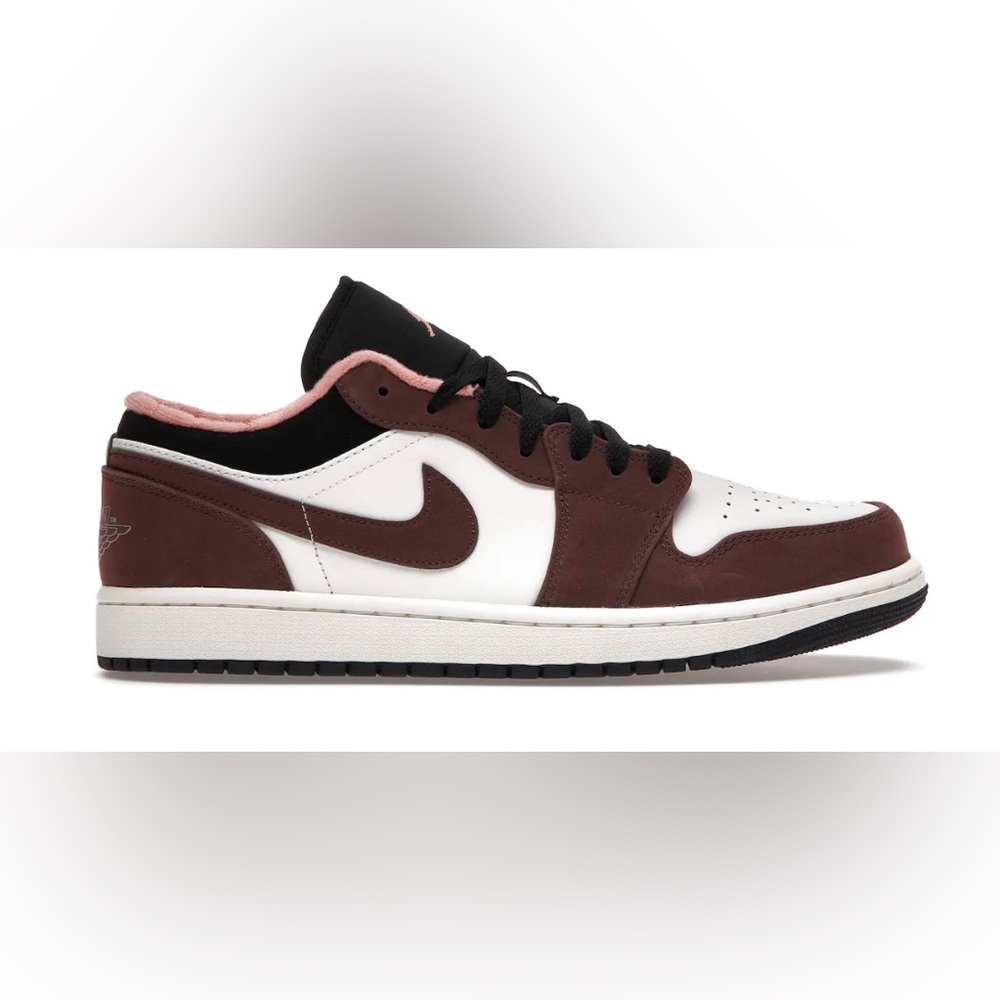 Jordan 1 Low Mocha